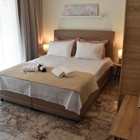 דירות קאבאלה Chrysafenia & Leandros Downtown מראה חיצוני תמונה
